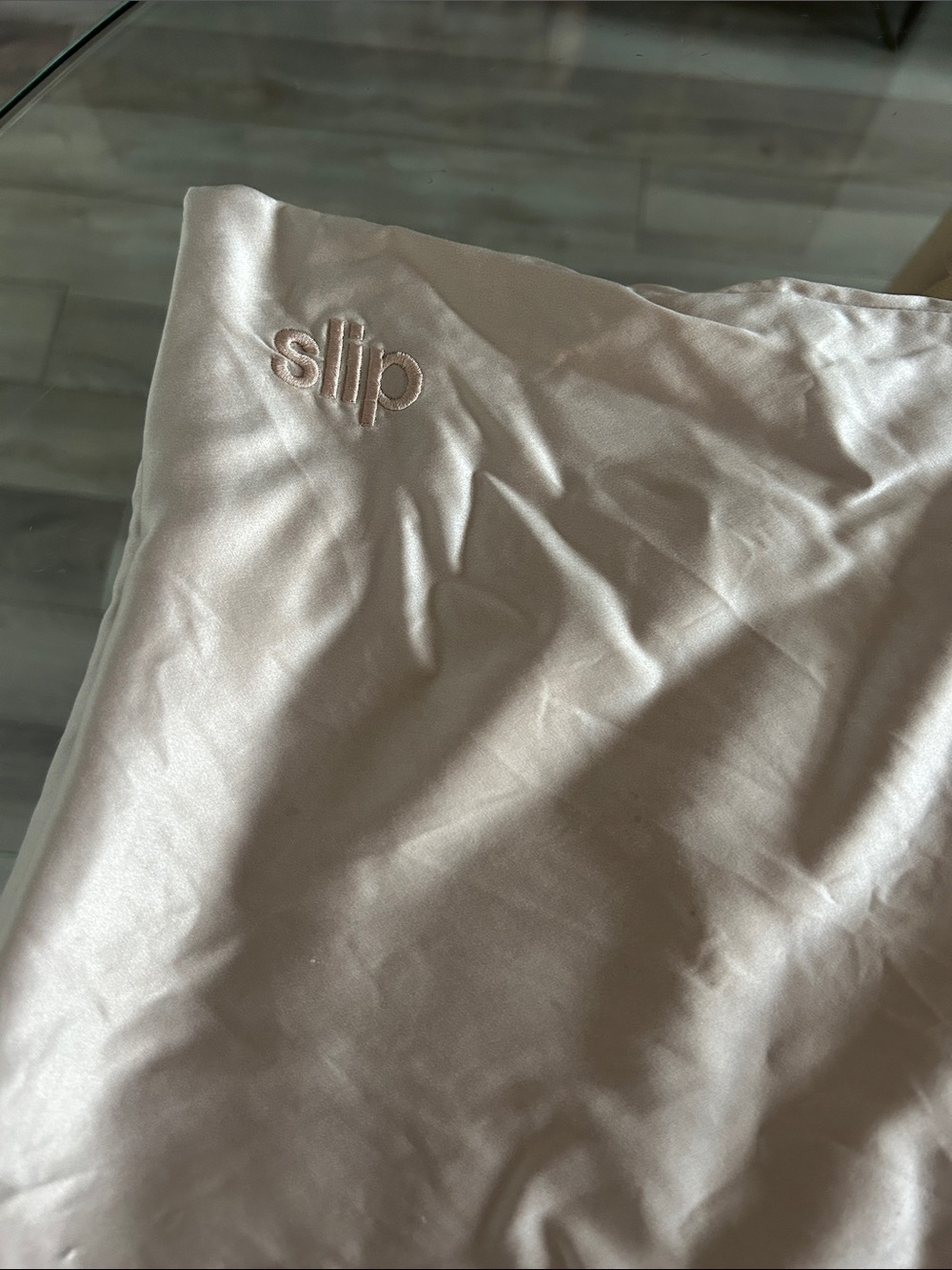 100% Silk Slip Pillowcase in Champagne Colour - Picture 2 of 9